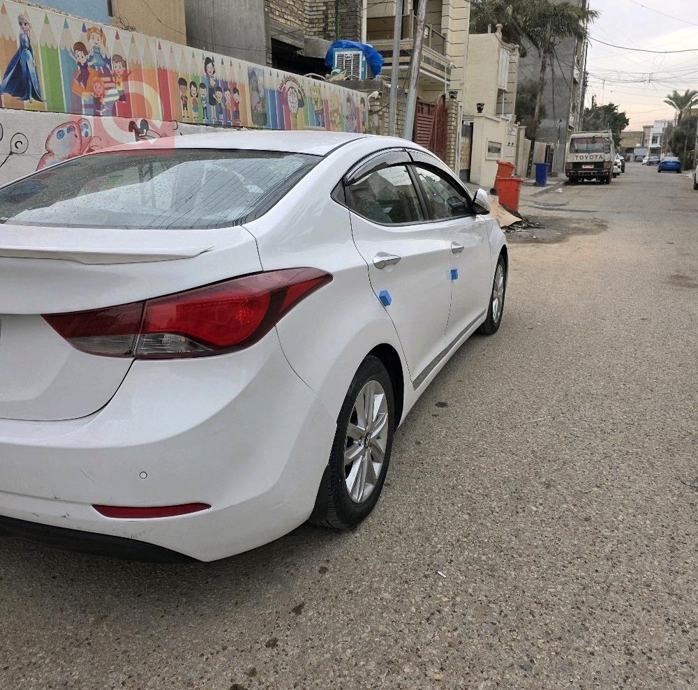 هیۆندای ئەلەنترا